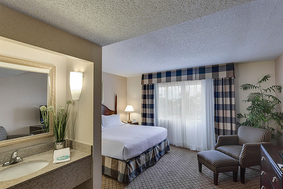HolidayInnExpress